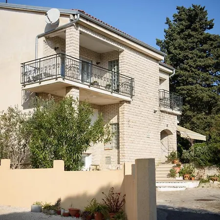 Villa Claudia Lemon Appartment Premantura Exterior photo