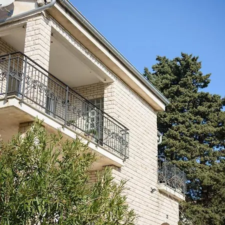 Villa Claudia Lemon Appartment Premantura Exterior photo