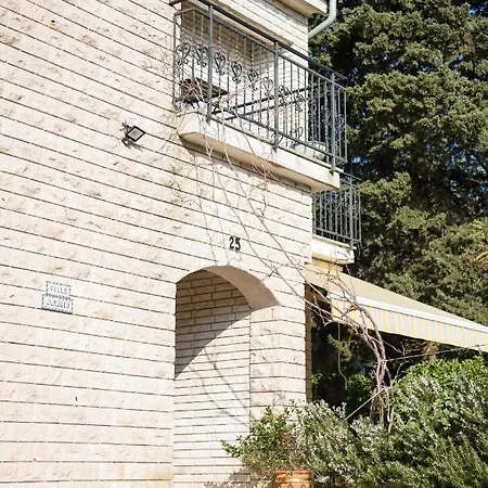 Villa Claudia Lemon Appartment Premantura Exterior photo